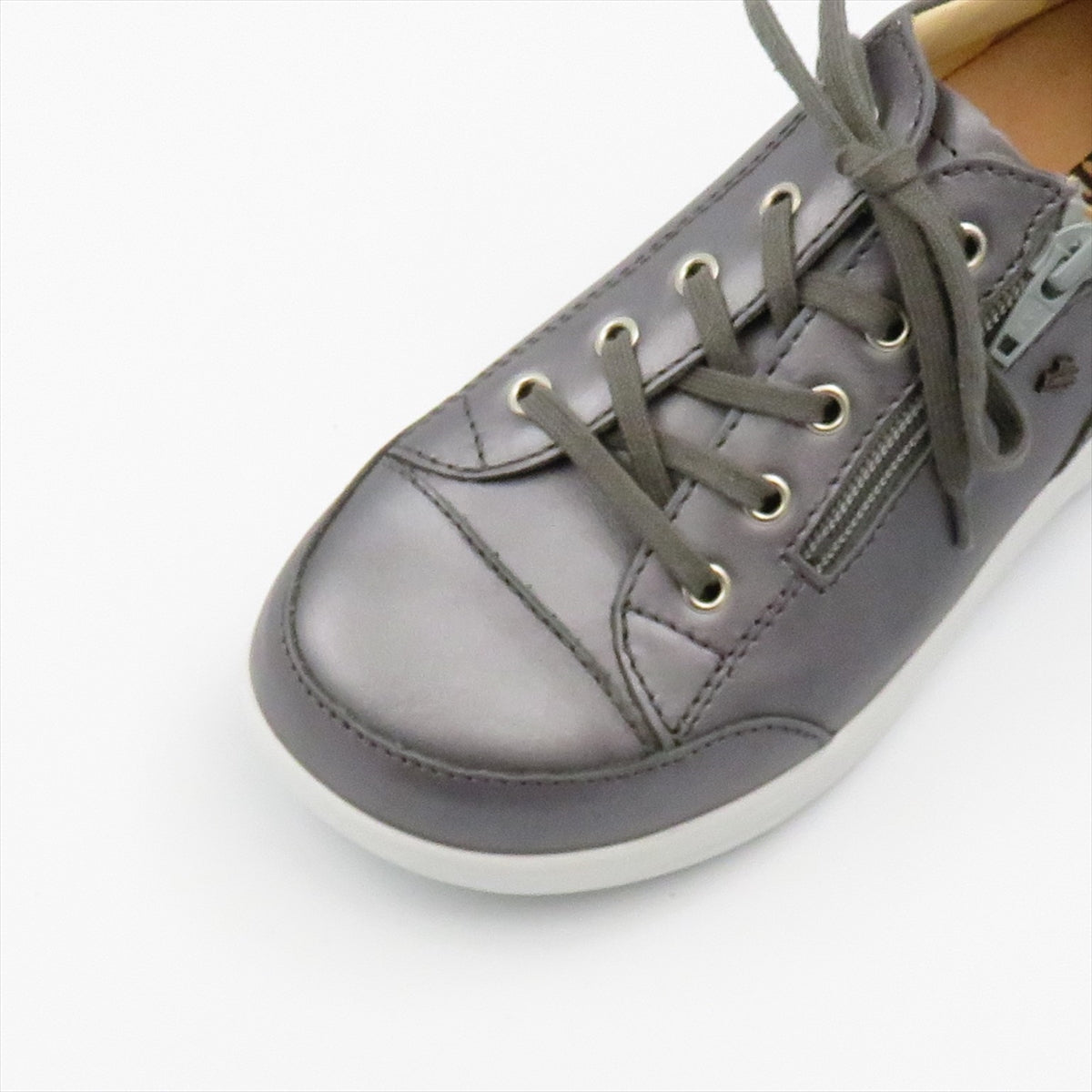 
                  
                    2974 HACHIOJI GREY
                  
                