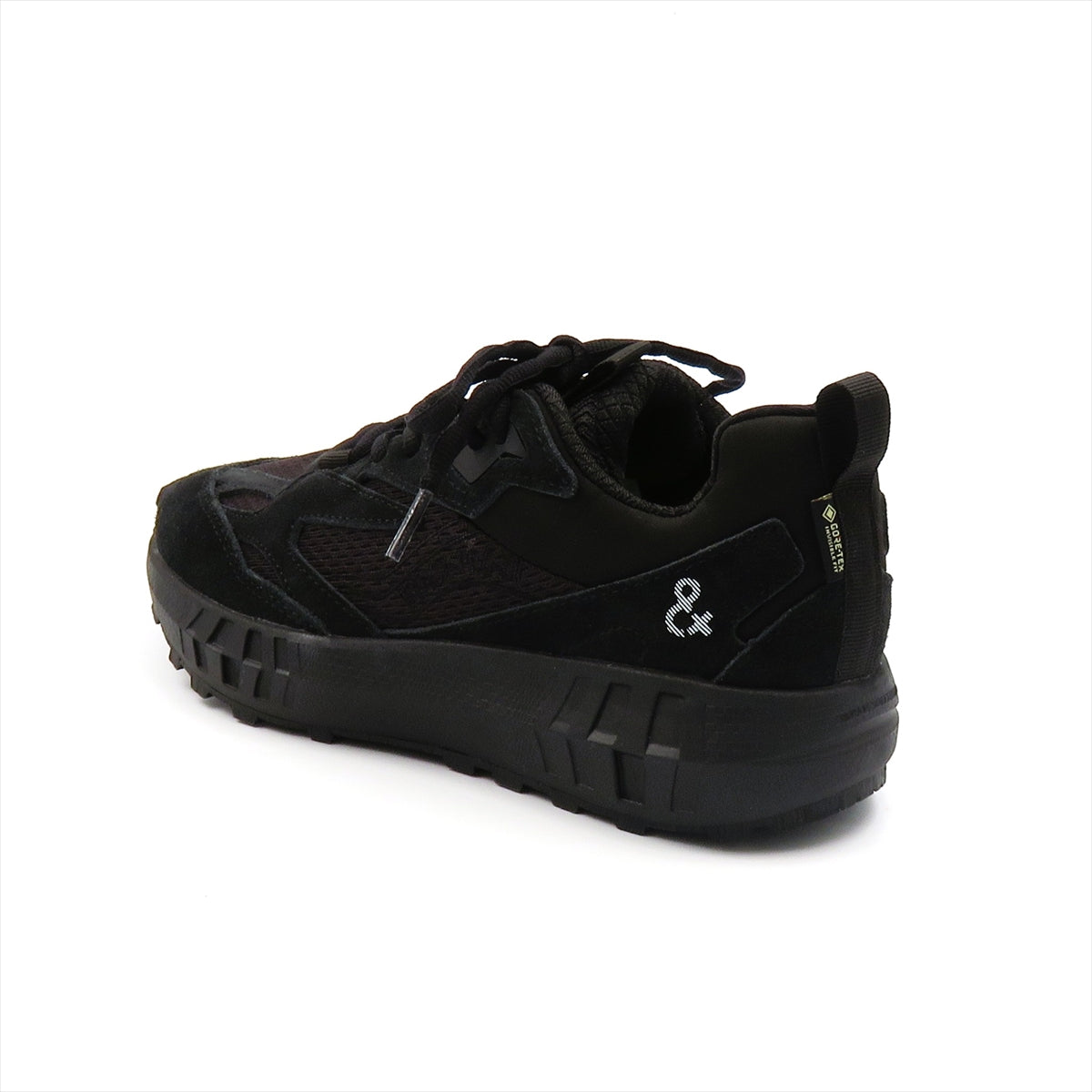 
                  
                    8706066 GTX BLK
                  
                