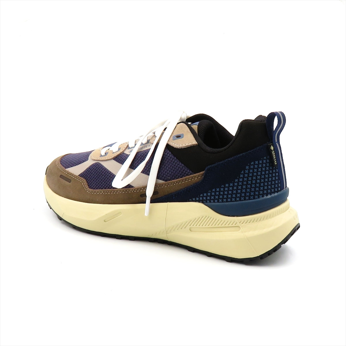 
                  
                    8700033 GTX NAVY.AVO
                  
                