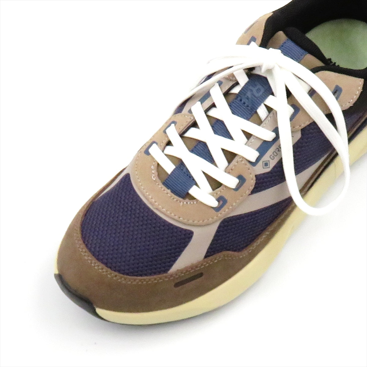 
                  
                    8700033 GTX NAVY.AVO
                  
                