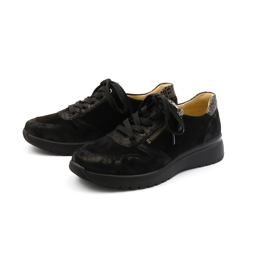
                  
                    566114 BLK.COMBI
                  
                