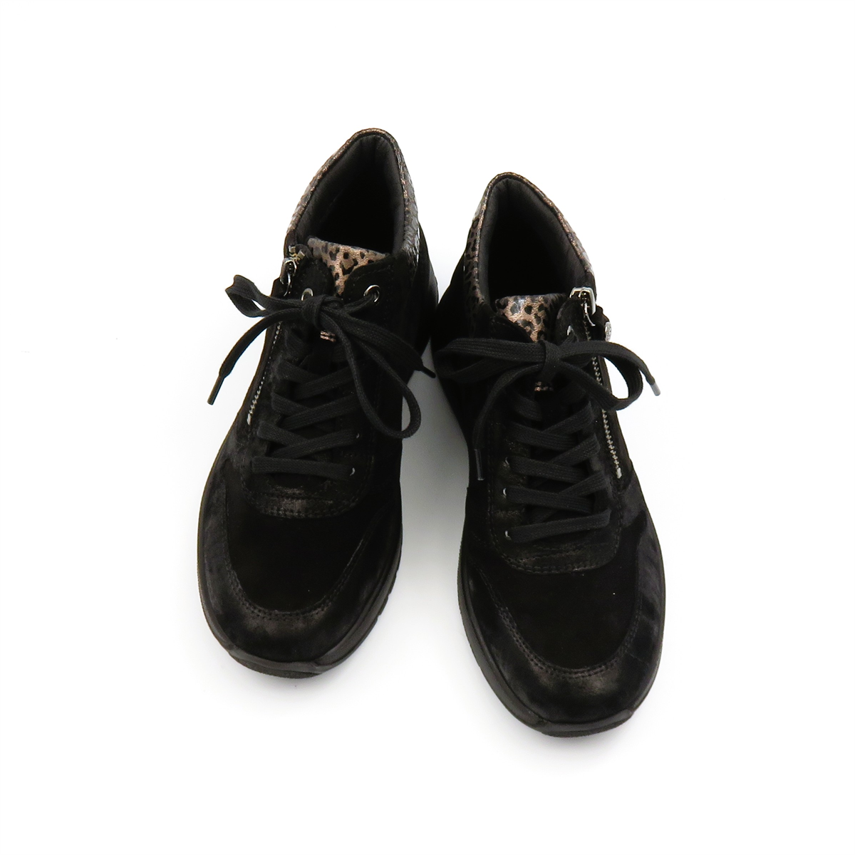 
                  
                    566604 BLK.COMBI
                  
                