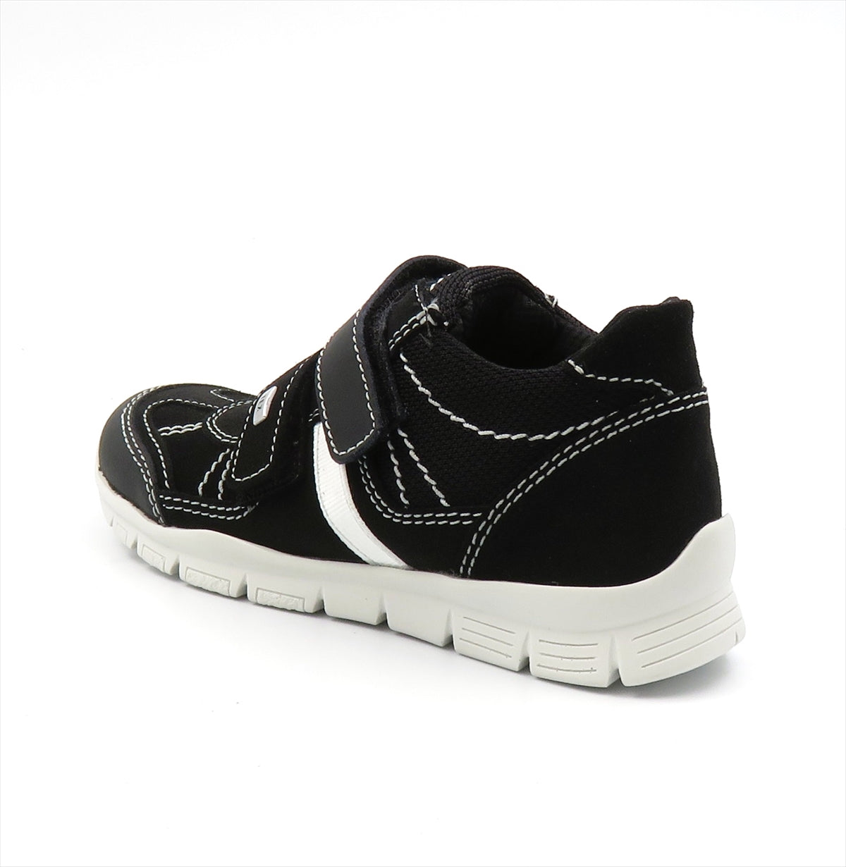 
                  
                    290232 BLACK.WHT.SYMPA
                  
                