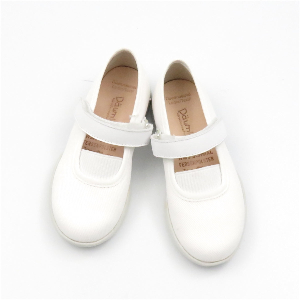 
                  
                    39071 WHITE 上履き
                  
                