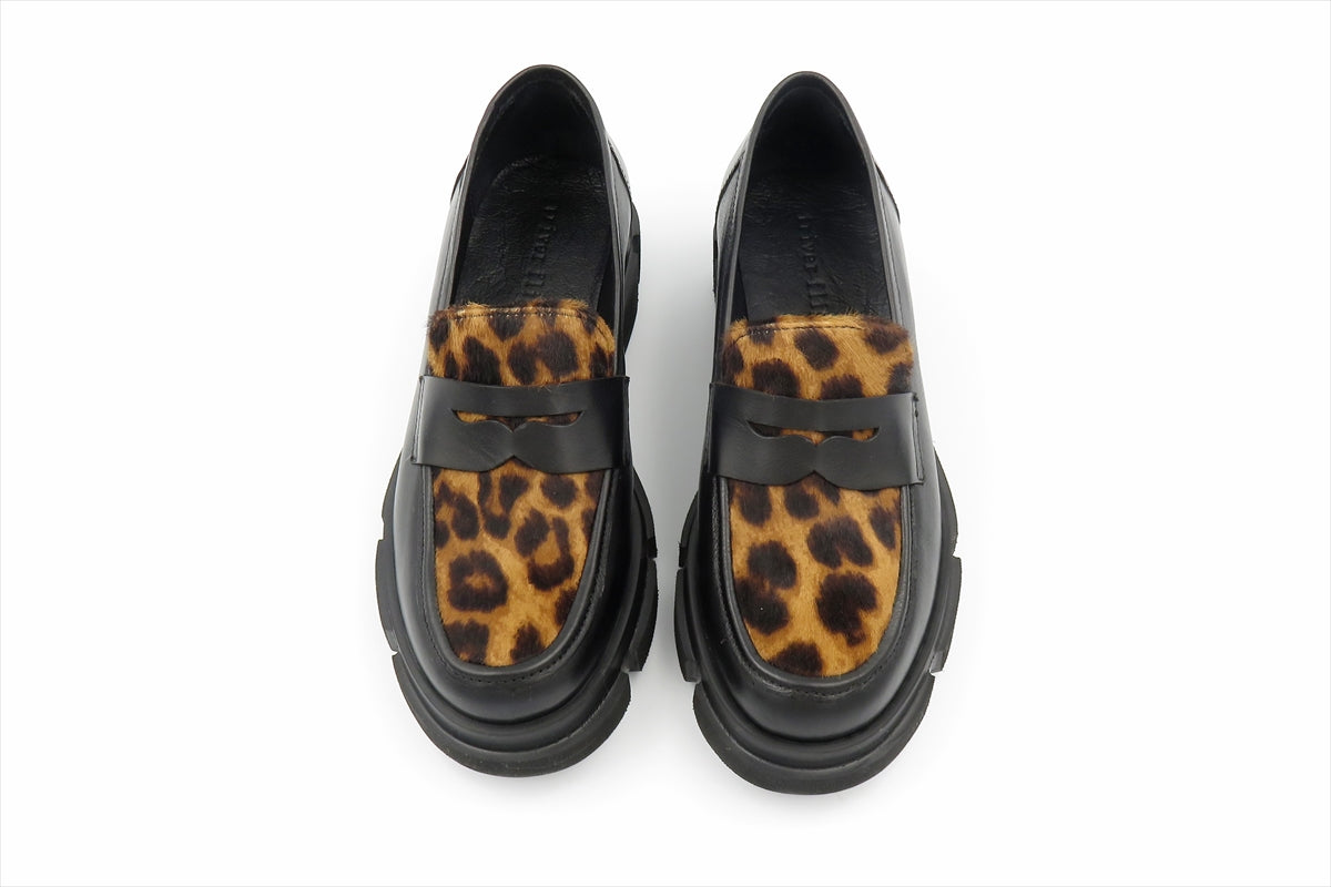 
                  
                    420-06B BLACK.LEOPARD
                  
                