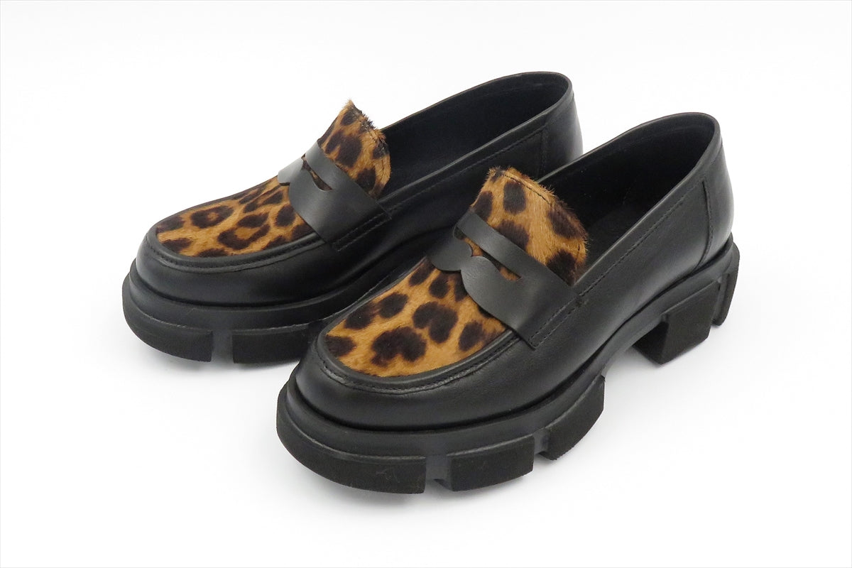 
                  
                    420-06B BLACK.LEOPARD
                  
                