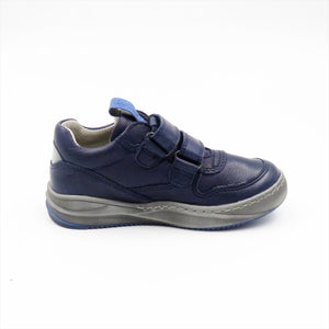 
                  
                    G3130185 DARK.BLUE
                  
                
