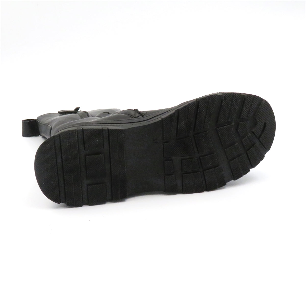 
                  
                    G3160184 BLACK
                  
                