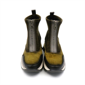 
                  
                    HI222202 BLK.OLIVE
                  
                